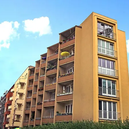 Apartment Eisenacher Strasse Berlin